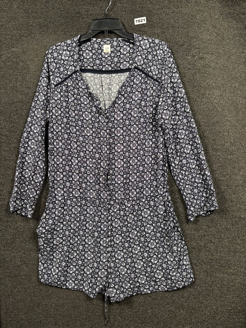 Gap Floral Romper Womens Size L Blue White V-Neck Long Sleeve Elastic Waist